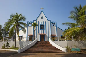 Images Dated 26th March 2018: India, Goa, Galgaibag beach, St. Anthonys Church