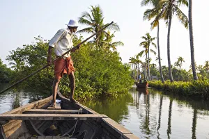 Images Dated 30th April 2020: India, Kerala, Kollam, Munroe Island, Dug out canoe ride on backwaters
