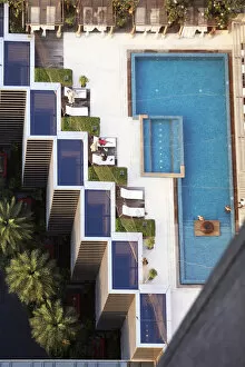 Images Dated 6th February 2014: India, Maharashtra, Mumbai; Four Seasons hotel, view of the swimming pool