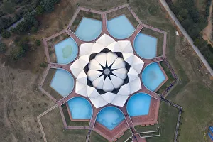 Images Dated 30th November 2018: India, New Delhi, Lotus Temple