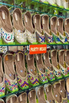 Sell Gallery: India, Punjab, Amritsar, traditional Indian slippers for sale