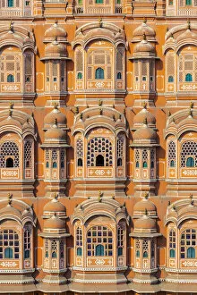 Images Dated 15th March 2019: India, Rajasthan, Jaipur, Hawa Mahal (Palace of Wind)