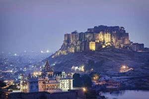 Jodhpur Gallery: India, Rajasthan, Jodhpur, Jaswant Thada Temple and Mehrangarh Fort