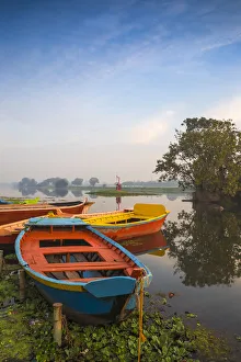 Images Dated 23rd May 2019: India, Uttar Pradesh, Lucknow, India, Uttar Pradesh, Lucknow, Kuria Ghat