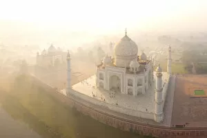 Images Dated 25th February 2019: India, Uttar Pradesh, Taj Mahal (UNESCO World Heritage Site)