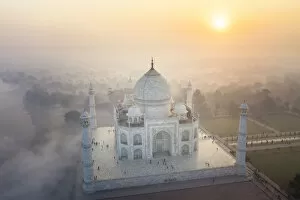 Images Dated 25th February 2019: India, Uttar Pradesh, Taj Mahal (UNESCO World Heritage Site)