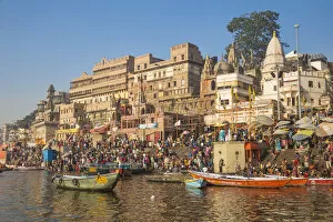 Images Dated 15th July 2019: India, Uttar Pradesh, Varanasi, View towards Dashashwamedh Ghat