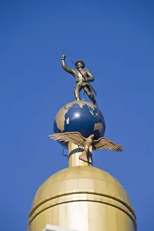 West Bengal Prints: India, West Bengal, Darjeeling, Statue on roof of new town hall