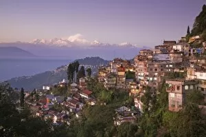 Images Dated 6th November 2008: India, West Bengal, Darjeeling and Kanchenjunga