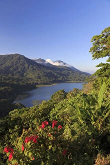 Indonesia, Bali, Central Mountains, Munduk, Danau Tablingan Lake
