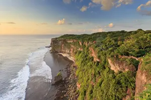 Indonesia, Bali, rugged cliffs at Uluwatu Clifftop temple