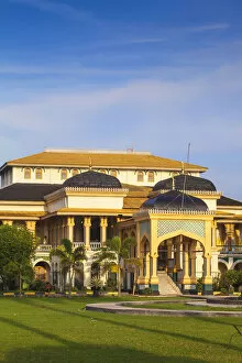 Images Dated 5th November 2012: Indonesia, Sumatra, Medan, Maimoon Palace