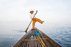 Inle lake, Nyaungshwe township, Taunggyi district, Myanmar (Burma). Local fisherman