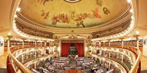 Images Dated 9th December 2022: Interior of the Ateneo Grand Splendid Bookstore (former Teatro Gran Splendid), Recoleta