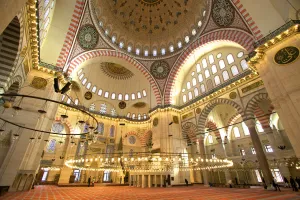 Moslem Gallery: Interior of Suleymaniye Mosque, Istanbul, Turkey