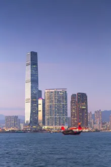 Images Dated 18th November 2016: International Commerce Centre (ICC) and junk boat, Kowloon, Hong Kong