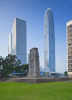 Images Dated 25th April 2018: International Finance Centre (IFC) and Statue Square, Central, Hong Kong Island, Hong