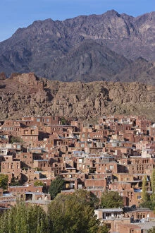 Persian Gallery: Iran, Central Iran, Abyaneh, elevated village view
