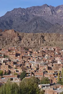 Iran, Central Iran, Abyaneh, elevated village view
