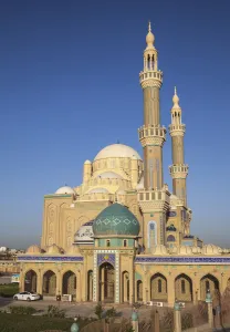 Images Dated 8th April 2013: Iraq, Kurdistan, Erbil, Jalil Khayat Mosque