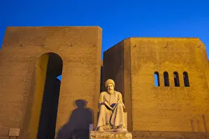 World Destinations Prints: Iraq, Kurdistan, Erbil, Statue of Mubarak Ben Ahmed Sharaf-Aldin at the main entrance to