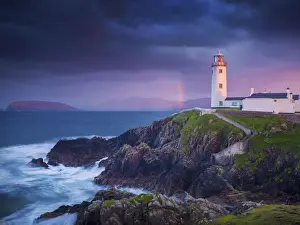 Ireland, Co. Donegal, Fanad, Fanad lighthouse at dusk