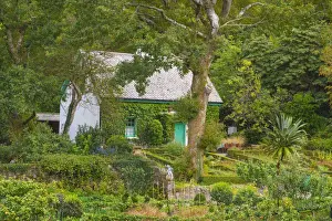 Ireland, Co. Donegal, Glenveagh National Park and gardens, cottage and gardens