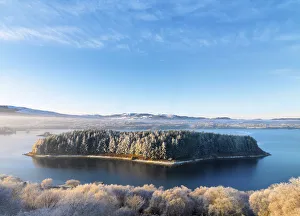 Ireland, Co. Donegal, Mulroy bay, snowy landscape ovrview