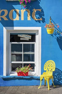 Images Dated 4th April 2023: Ireland, Co.Kerry, Dingle, colourful shop front