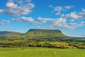 Images Dated 4th April 2023: Ireland, Co.Sligo, Benbulben mountain