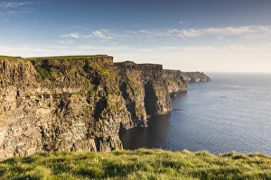 Ireland, County Clare, Cliffs of Moher, 200 meter high cliffs, dusk
