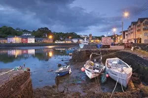Images Dated 22nd May 2016: Ireland, County Cork, Bantry, harbor view, evening