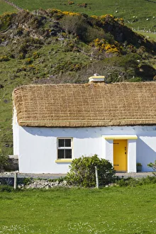 Pass Prints: Ireland, County Donegal, Glengesh Pass, landscape with traditional house