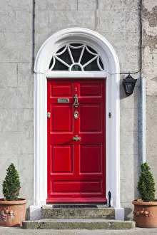 Ireland, County Tipperary, Clonmel, Anne Street, 1820 Georgian buildings, doorway