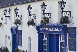 Images Dated 1st June 2016: Ireland, County Wicklow, Avoca, Fitzgeralds Pub, played leading role in TV series
