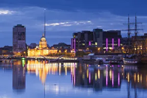 Custom House Prints: Ireland, Dublin, Custom House, dusk