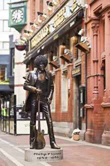 Images Dated 5th October 2016: Ireland, Dublin, statue of Phil Lynott, founding member of the rock group Thin Lizzy