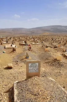 Images Dated 2nd July 2014: An islamic cemetery in the Draa Valley. Morocco