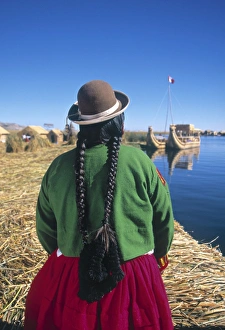 Lake Titicaca Gallery: Islas Flotantes (Floating Reed Islands)