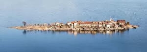 Stresa Gallery: Isola dei Pescatori, Borromean islands in the gulf of Pallanza, Lake Maggiore, Piedmont
