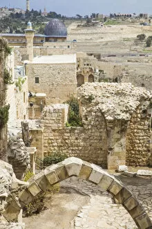 Israel, Jerusalem, Old City, Ancient ruins in The Jewish Quarter