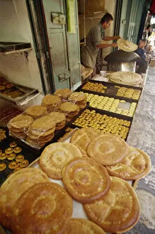 Images Dated 6th November 2008: Israel, Jerusalem, Old City, Local Bakery
