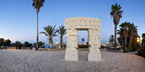 Israel, Tel Aviv, HaPisgah Gardens, Sculpture depicting the fall of Jericho, Isaac's