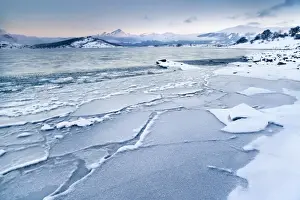 Italy, Abruzzo, Parco Nazionale del Gran Sasso-Laga, Campotosto Lake