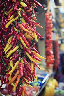 Images Dated 27th November 2012: Italy, Amalfi Coast, Sorrento, food market