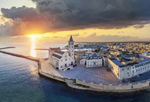 Italy, Apulia (Puglia), Barletta -Andria-Trani Province, Trani town and harbour
