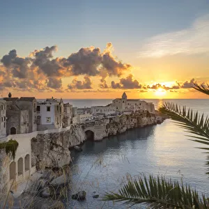 Images Dated 1st May 2018: Italy, Apulia, Puglia, Foggia district. Gargano, Vieste