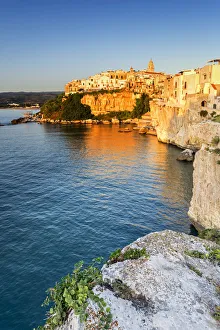 Images Dated 16th March 2016: Italy, Italia. Apulia, Puglia, Foggia district. Gargano, Vieste
