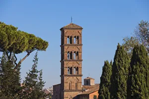 Images Dated 13th January 2015: Italy, Lazio, Rome, The Roman Forum, Temple of Venus and Rome