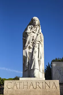 Images Dated 13th January 2015: Italy, Lazio, Rome, Statue of Catharina